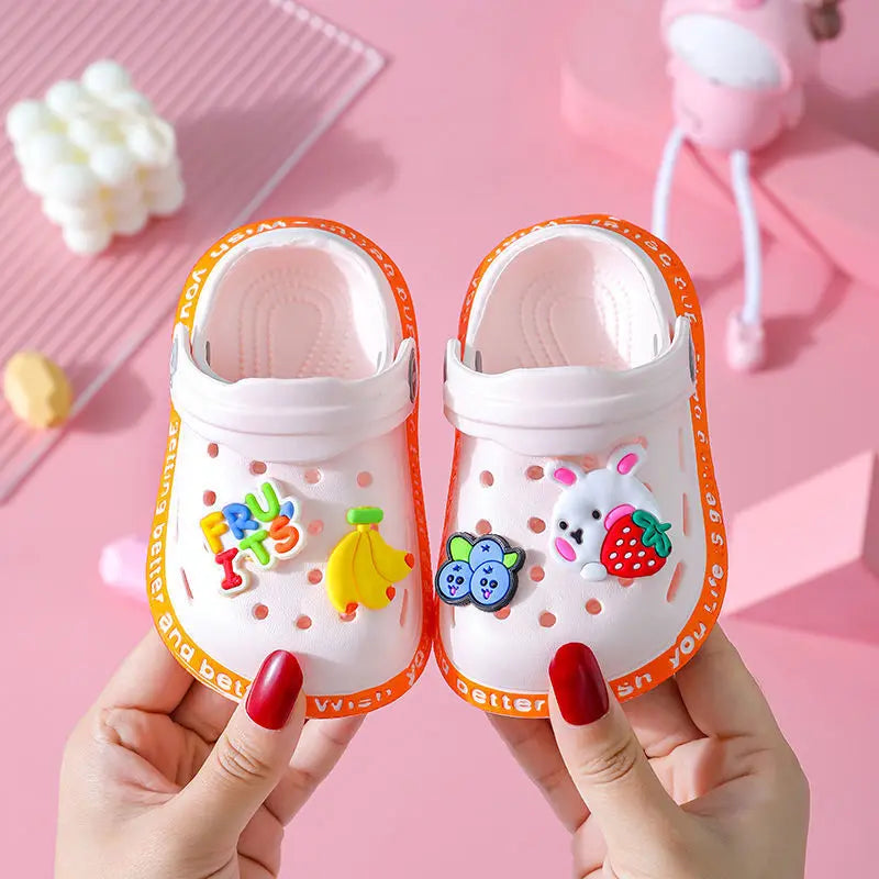 Verão crianças sandálias crianças sapatos chinelos macio anti-skid dos desenhos animados diy design buraco sapatos de bebê praia de areia para meninos meninas presente