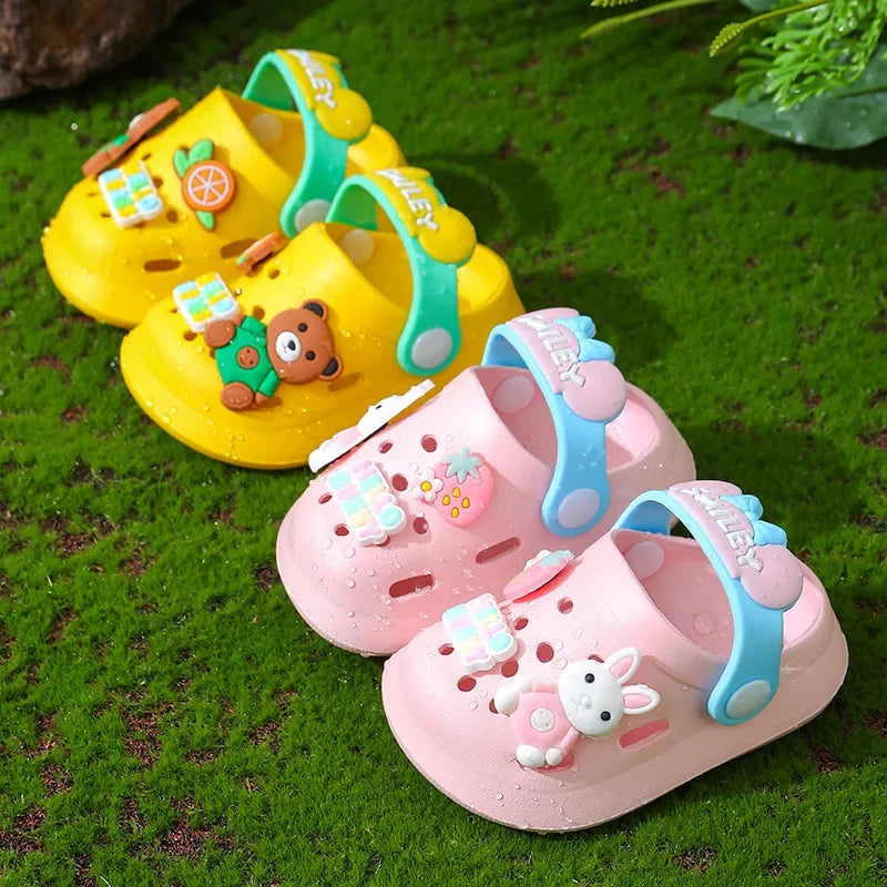 Chinelos bonitos dos desenhos animados para crianças, Respirável e antiderrapante, EVA Soft Bottom, Sapatos para meninos e meninas