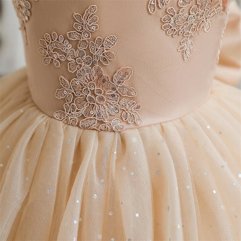 Vestido Princesa com Laço e Tule