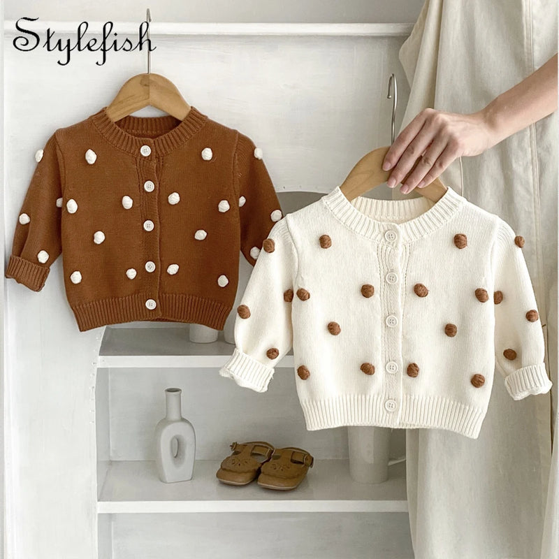Cardigan artesanal de malha de bola para bebês, gola redonda, roupas novas, outono e inverno, 0-3 anos